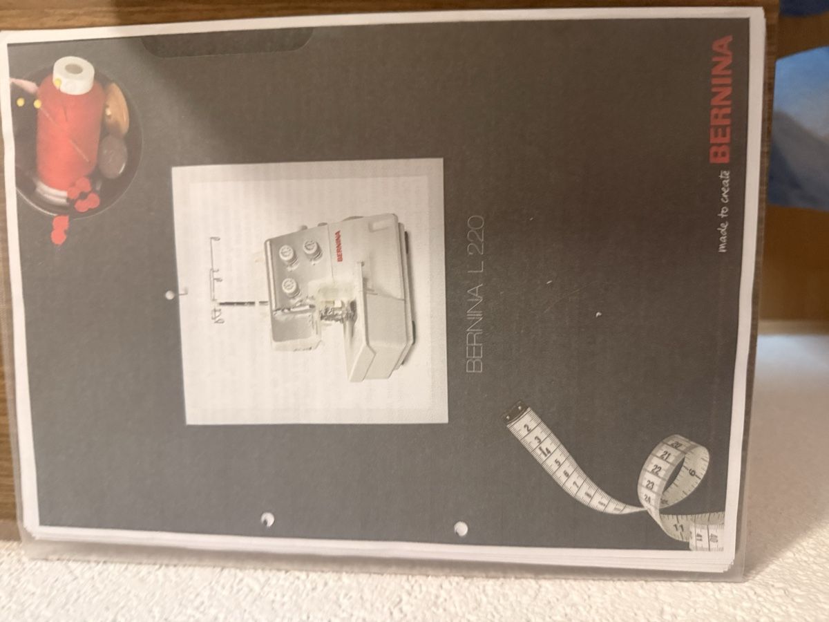 Bernina Macchine da cucire: Bernina Cover Nähmaschiene – Usato da Lengnau BE venduto da noyanomy 4