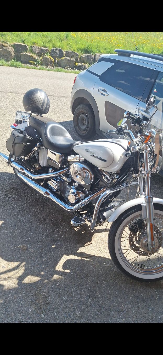 Harley-Davidson Chopper: Harley-Davidson Dyna Super Glide Custom – Usato da Les Paccots venduto da deepwoods 2