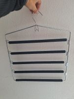 Praktischer Hosenbügel für mehr Ordnung im Kleiderschrank!
