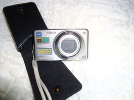 TOLLE--SONY-CYBER-SHOT--DIGITAL-KAMERA-D S C -W270