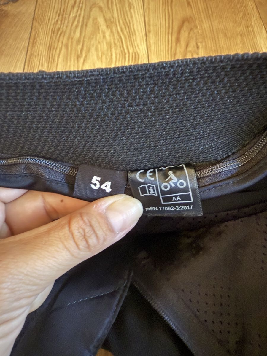 FLM Pantalons: Motorradhose FLM – D'occasion à Rickenbach ZH par dza_fvg8 2