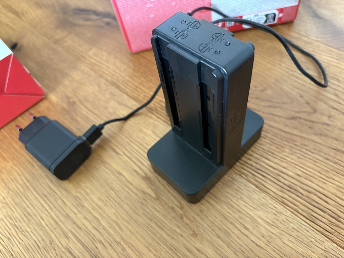 Nintendo Consoles: Nintendo Switch OLED weiss – Neuf (Voir description) à Bubikon par Dicey 4