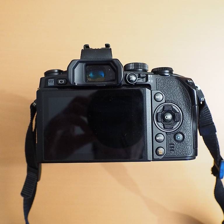 Fotocamera: Olympus OM-D E-M1 mit Objektiv 7-14 mm 1:2.8  – Usato da Brugg AG venduto da MarkusC01 1