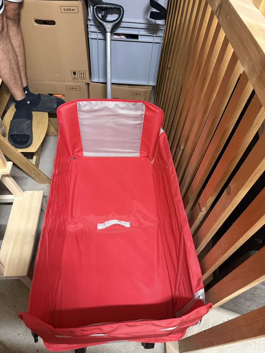 Kinderwagen: Faltbarer Bollerwagen rot – Gebraucht aus Bischofszell von fab_vzv8