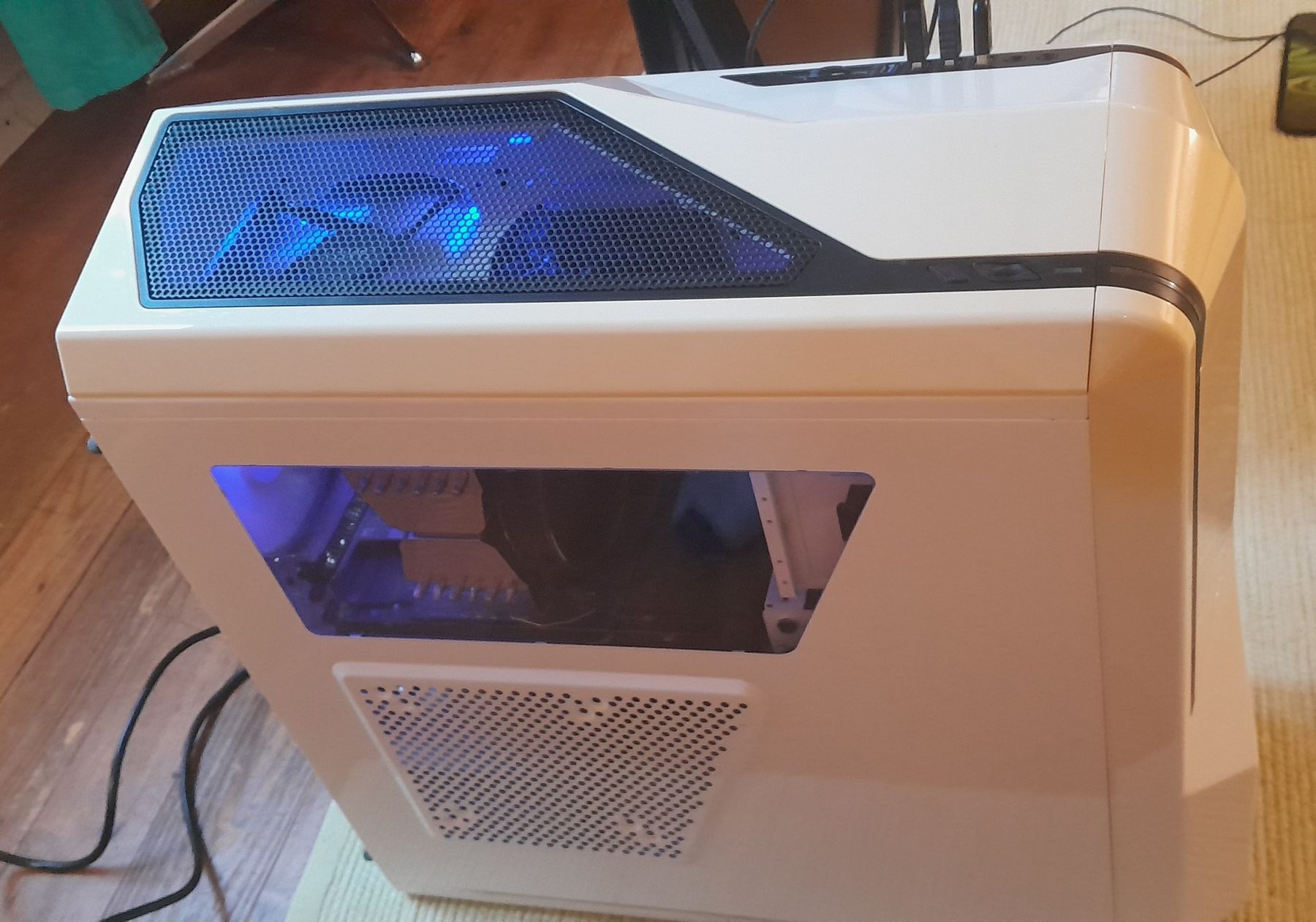 PC: Gaming PC von Mifcom, gebraucht – Usato da Biel/Bienne venduto da RenkaTeloy 4