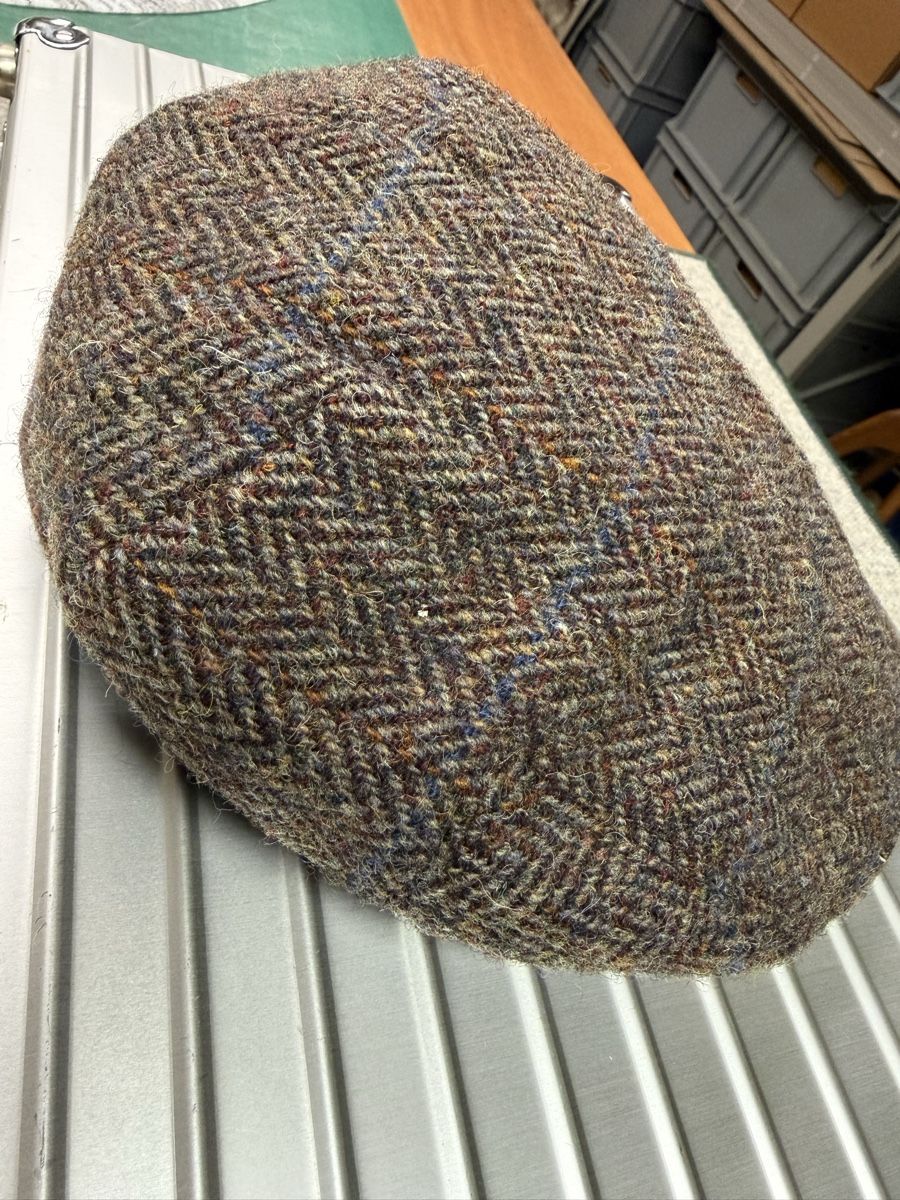 Copricapi, berretti & cappellini: Schirmmütze/Schiebermütze in Tweed – Usato da Wettswil venduto da AmlaB