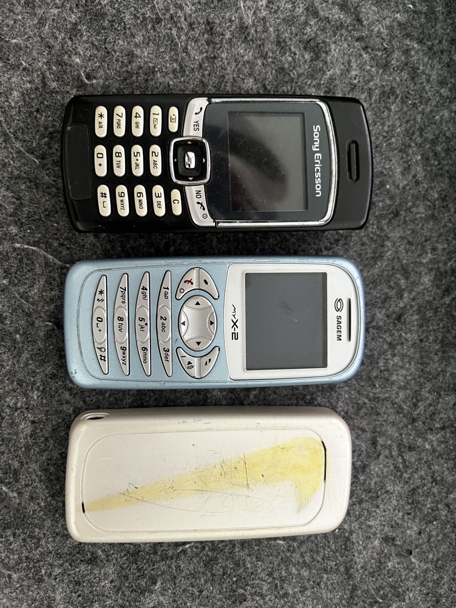 Sony Telefoni cellulari / Smartphones: Alte Handys – Difettoso da Pfäffikon ZH venduto da Restore-Me
