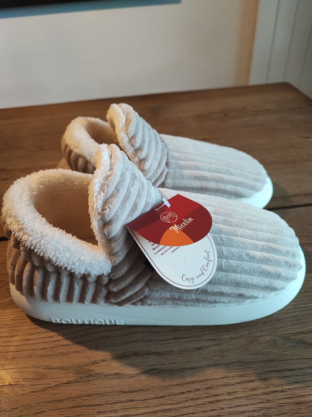 Herrenschuhe: Warme Hausschuhe in Gr. 40 – Neu (gemäss Beschreibung) aus Hochdorf von Idefixxx 1