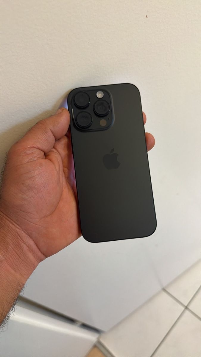 Altri accessori: ‏iPhone 16 Pro – Usato da Baden venduto da bar_cjc2 6