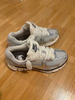 Nike Zoom Vomero 5 - metallic platinum -  Grösse 38.5