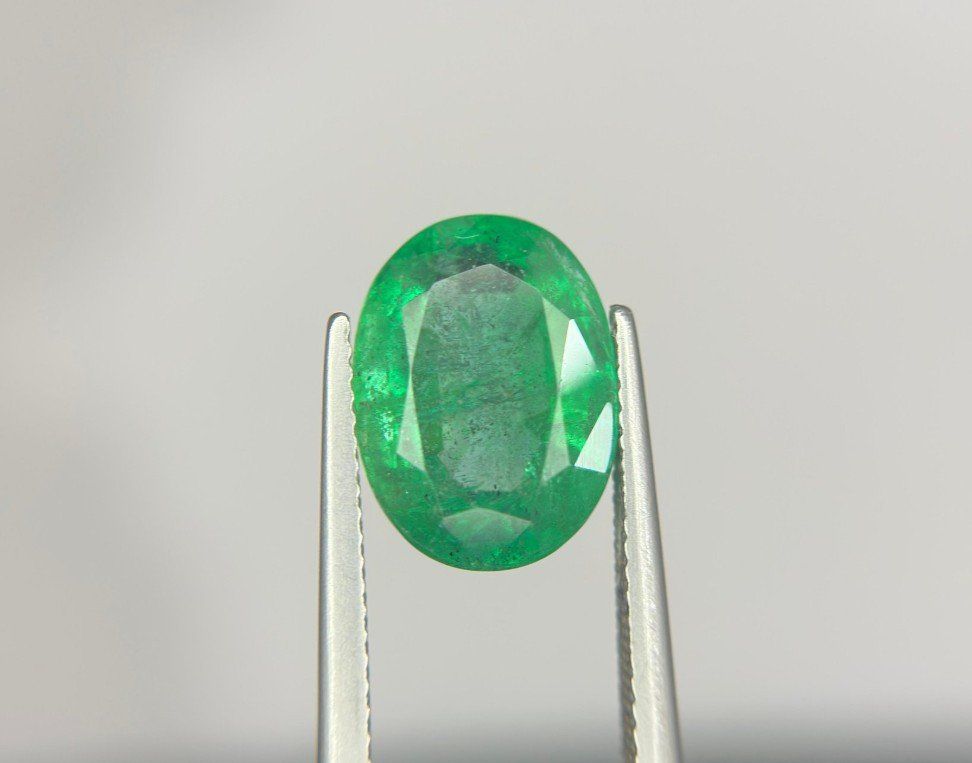 Pietre preziose: Grün Smaragd - 5.96 ct - Lotus Gemology – Usato da Hünenberg venduto da Wildsau79 1