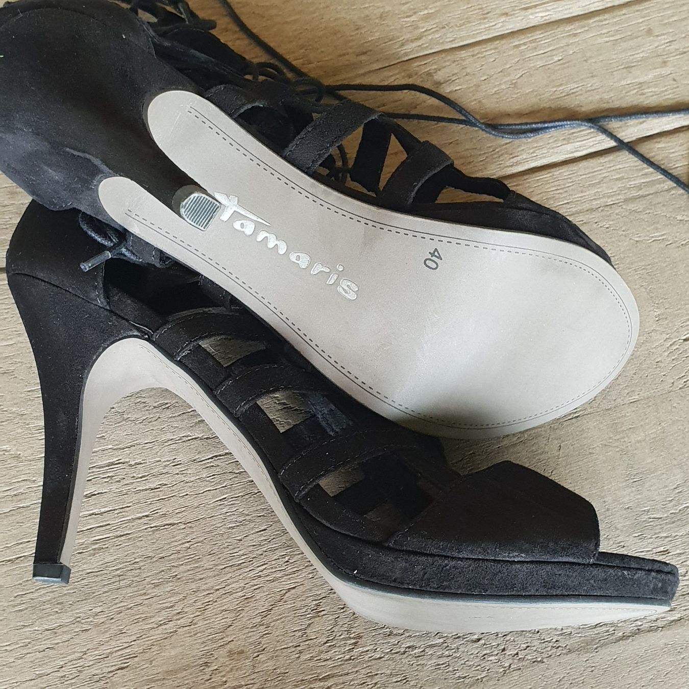 Tamaris Damenschuhe: 🐸 HIGH HEELS 40 / PUMPS GESCHNÜRT – Neu (gemäss Beschreibung) aus Môtier (Vully) von  5