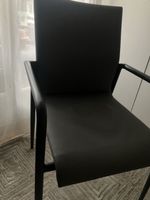 2 Armlehnstühle schwarz gepolstert guter Zustand