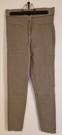 74) Damenhose Chicorée Grösse S