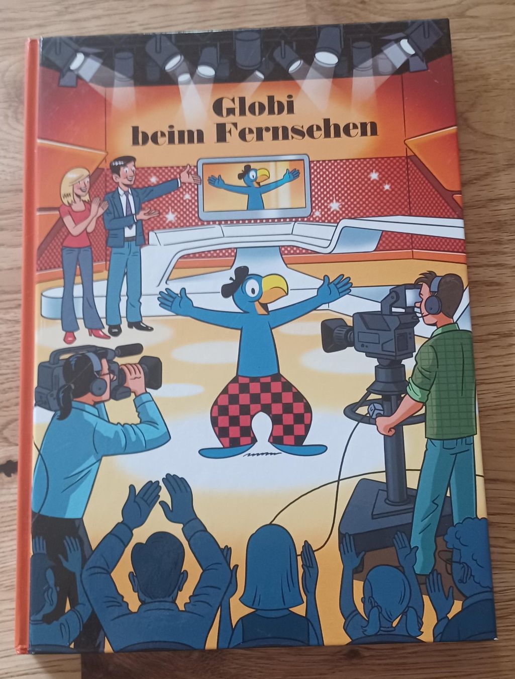 Libri: Globi beim Fernsehen - neuwertig – Nuovo (secondo la descrizione) da Dietikon venduto da Ruempfli 1