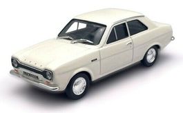 Ford Escort MK I 1967-1974 weiss       1:43 von Cararama