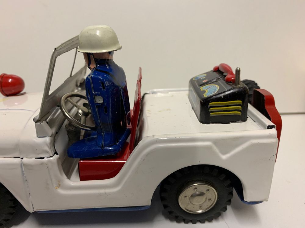 Shioji SSS Japan Willi's Military Jeep mit Friktionsantrieb 7