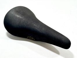 SELLE SAN MARCO GI-LUX 312 Wildleder Sattel TOPZUSTAND 2603
