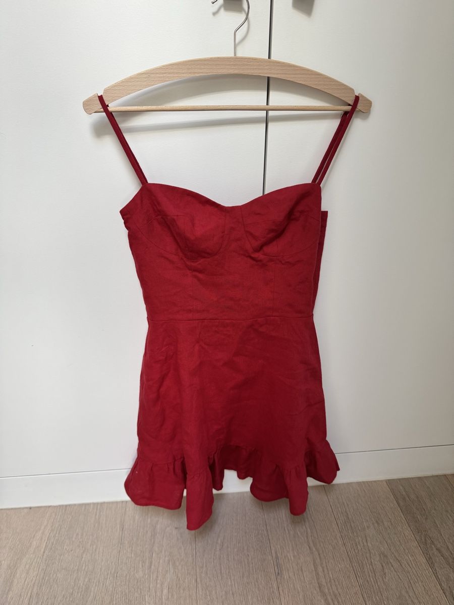 Reformation Robes: Robe Reformation – Neuf (Voir description) à Chamoson par Sev91 1