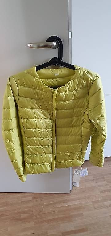 Giacche: 2 Uniqlo Daunenjacken – Usato da Zürich venduto da zuHause75