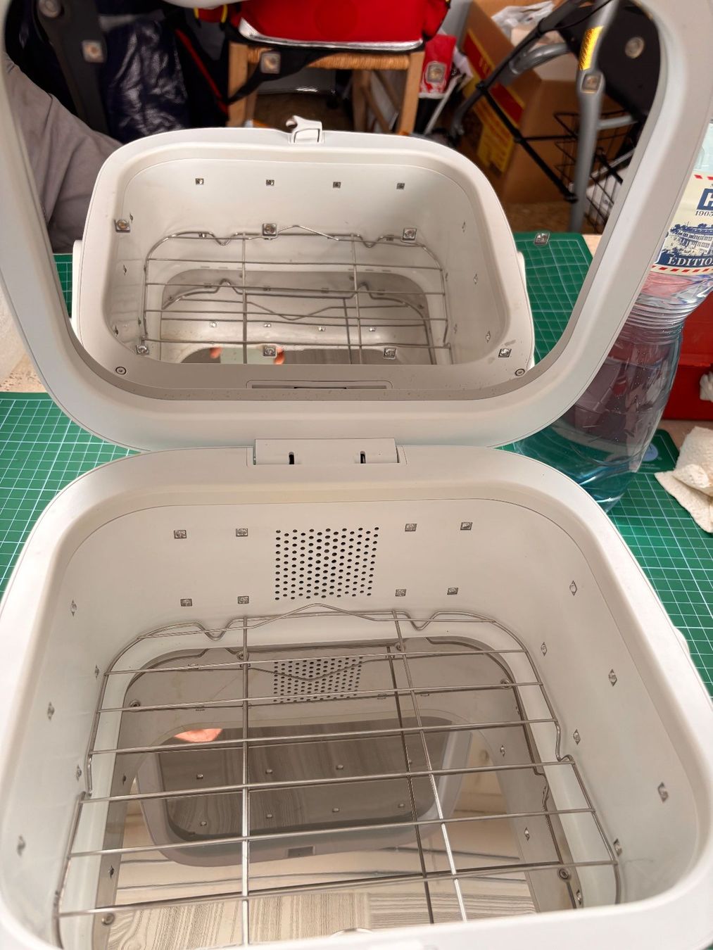 Baby-Mahlzeiten: Sterilisationsbox mit UV-Licht – Gebraucht aus Wald ZH von ukulele77 1