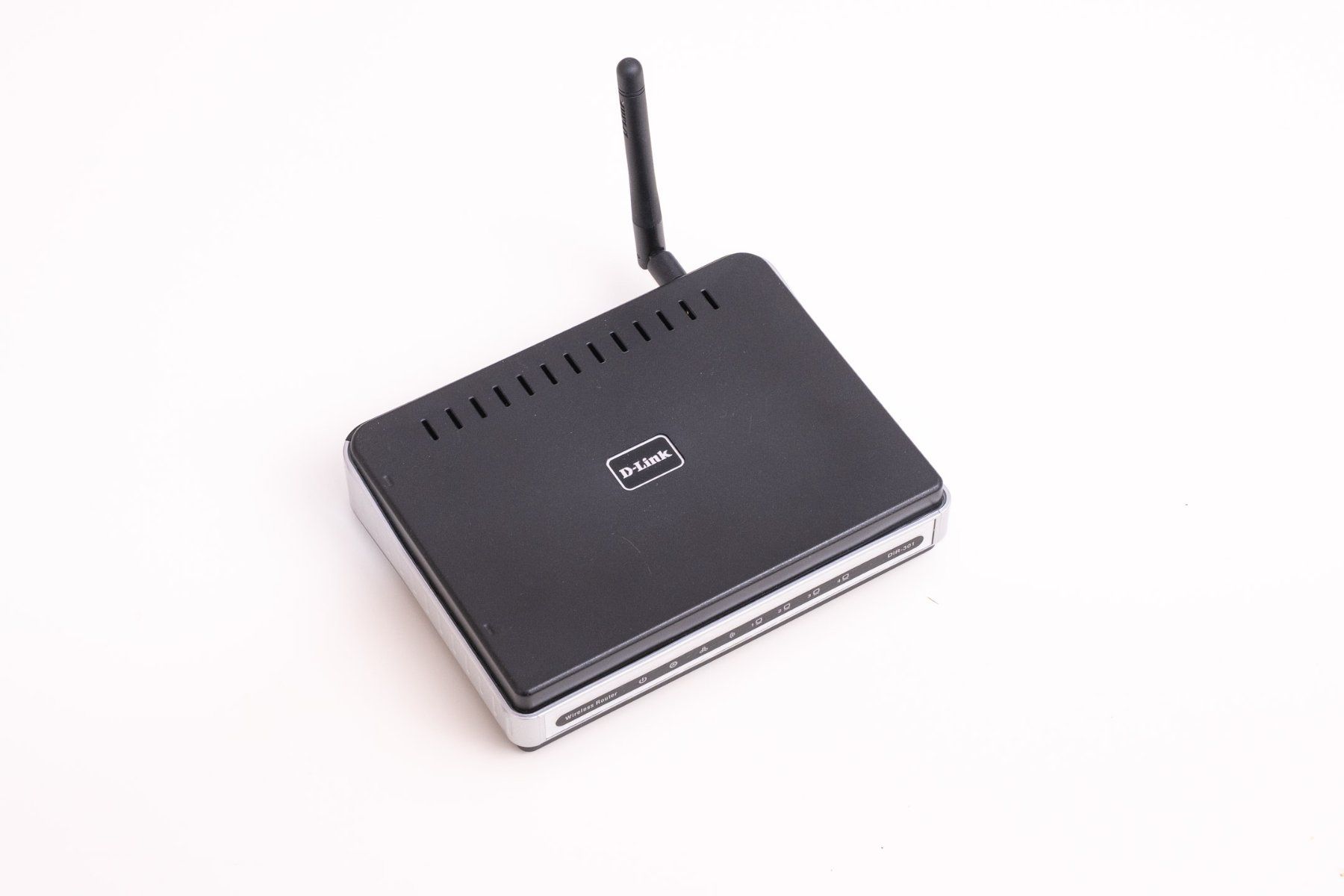 Dlink Modems & Router: Alter Wireless Router D-Link DIR-301 – Gebraucht aus Zürich von yrtc