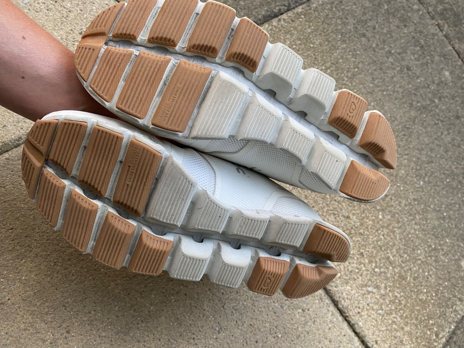 On Damenschuhe: On Sneaker – Gebraucht aus Hombrechtikon von sch_8qrm 2