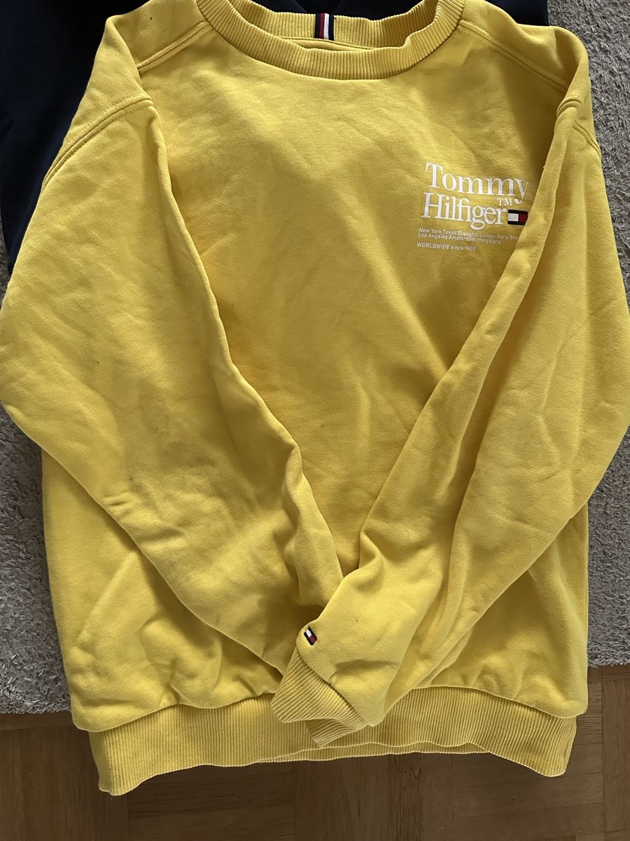 Tommy Hilfiger Pullover & Sweatshirts: Jungen Tommy Hilfiger Oberteil – Gebraucht aus Zürich von ege_2ghf 2