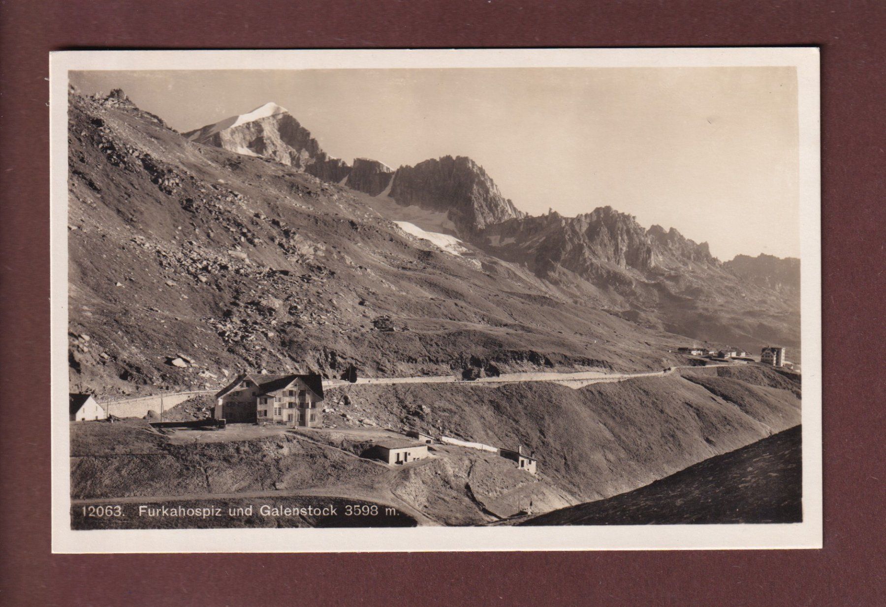 Cartoline postali: FURKA-HOSPIZ - Galenstock – Usato da Pully venduto da nicecards