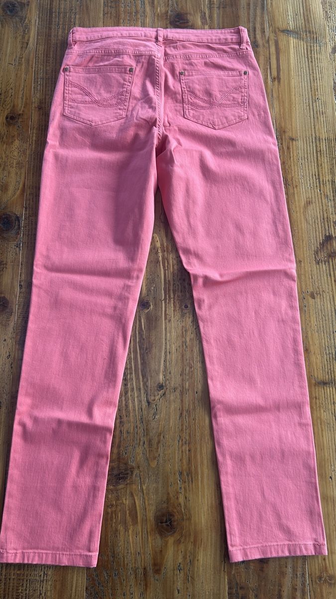 Jeans: Jeans Damen NEU – Nuovo e nell'imballaggio originale da Erlinsbach venduto da Basi67 1