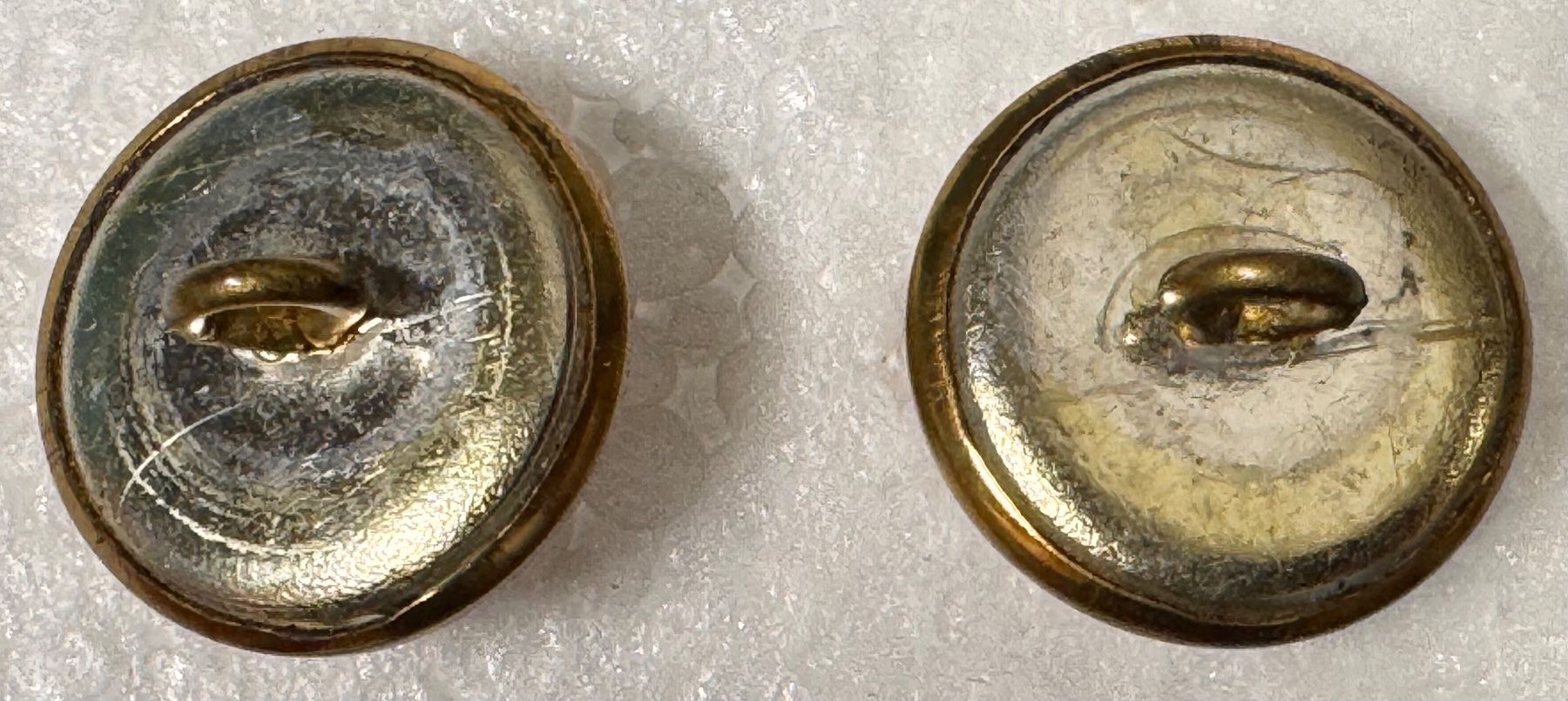 Bottoni: Originale Schweizer Uniformknöpfe, Goldfarbig – Usato da Andwil SG venduto da Ariisa1234 4