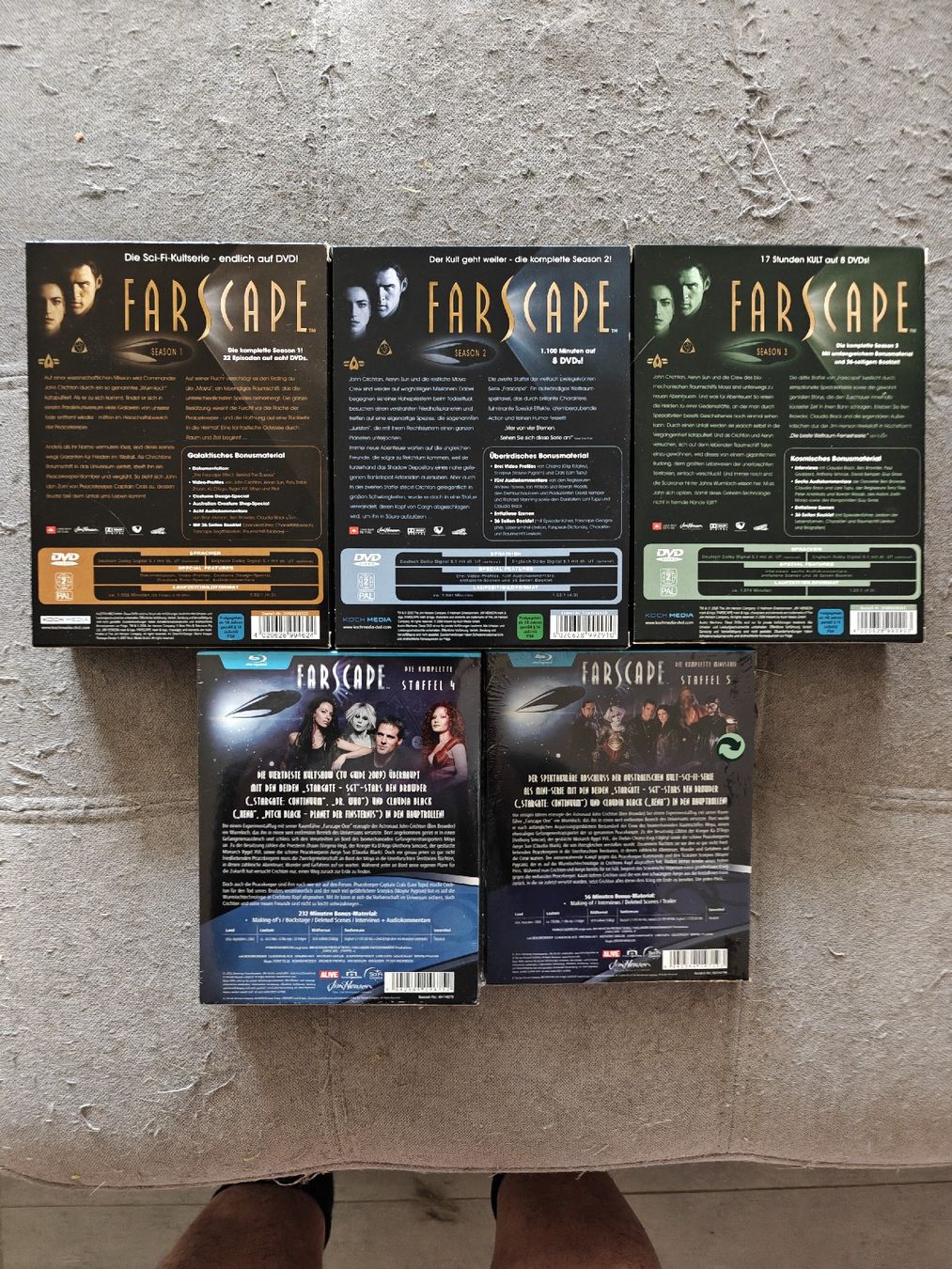 Tutti i DVDs: Farscape komp.Serie DVD/Bluray – Nuovo (secondo la descrizione) da Schwerzenbach venduto da Salamon33 1