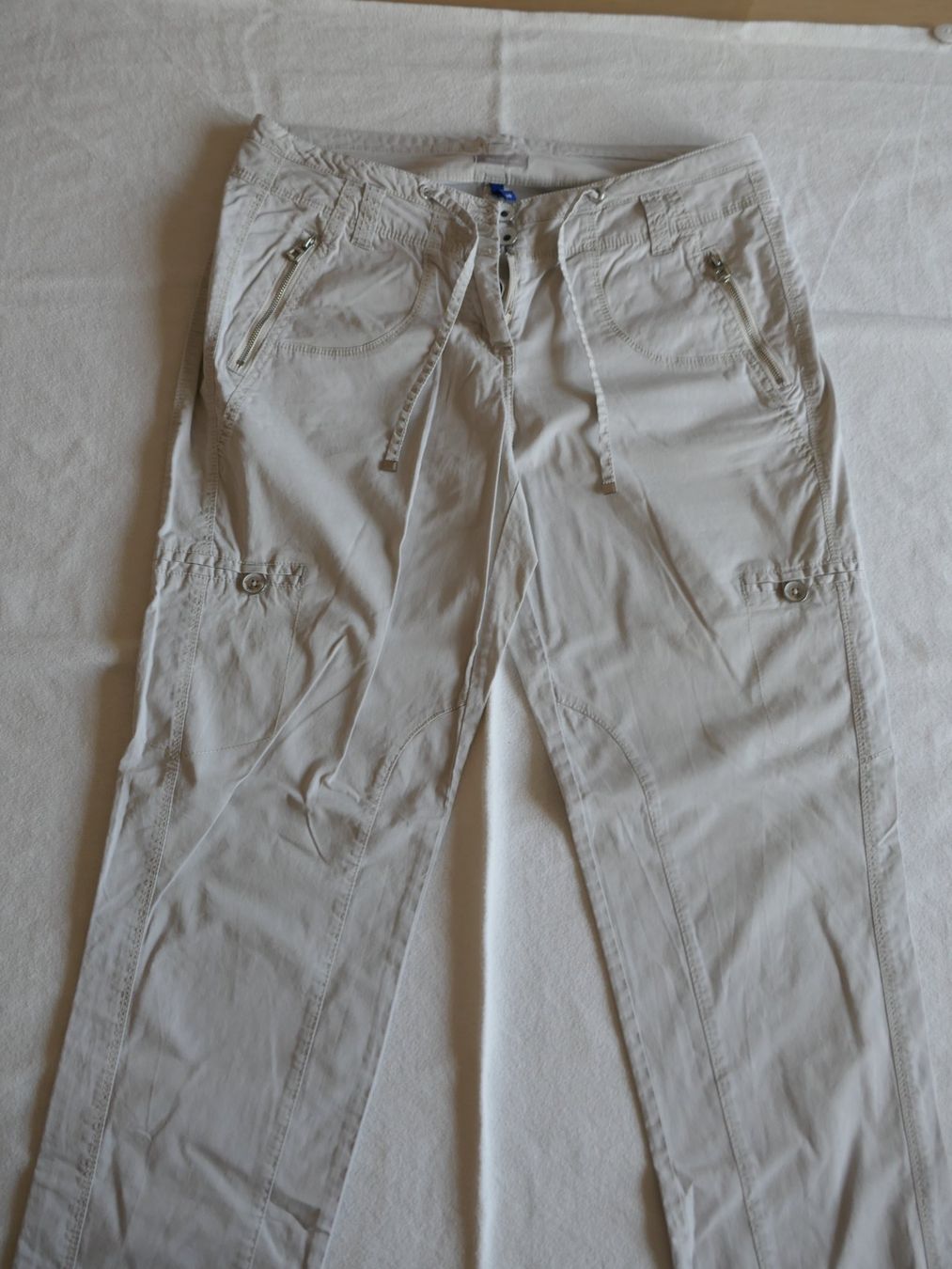 Cecil Pantaloni: CECIL  leichte Damenhose beige – Usato da Volketswil venduto da Cobra22 1