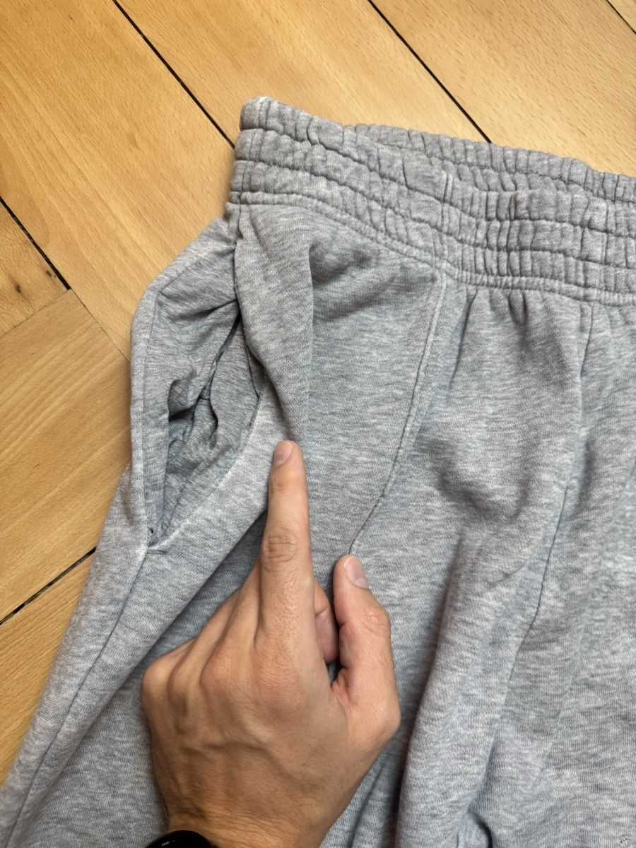 Nike Pantaloni: Nike Trainingshose grau – Usato da Bern venduto da Mancini 5