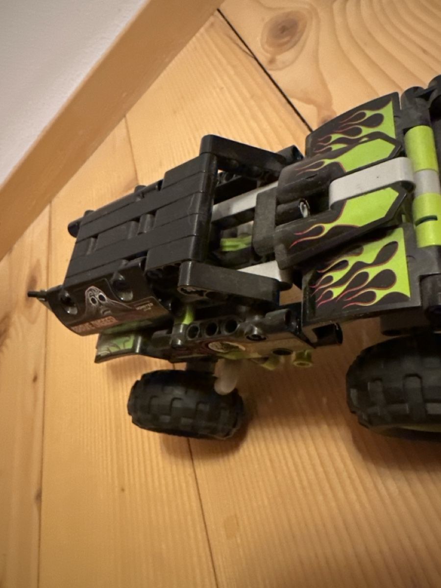 Lego Giocattoli: Lego Technic Monster Truck gebraucht – Usato da Russikon venduto da Mimamimue 4