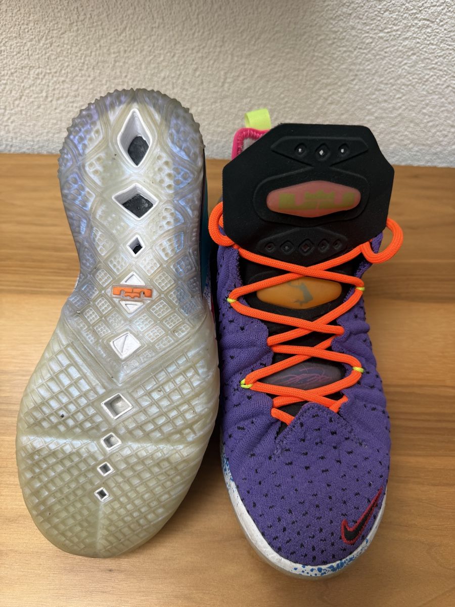 Nike Scarpe da uomo: LeBron James Sneakers EUR 37.5 – Nuovo (secondo la descrizione) da Flawil venduto da BouBouBou 4