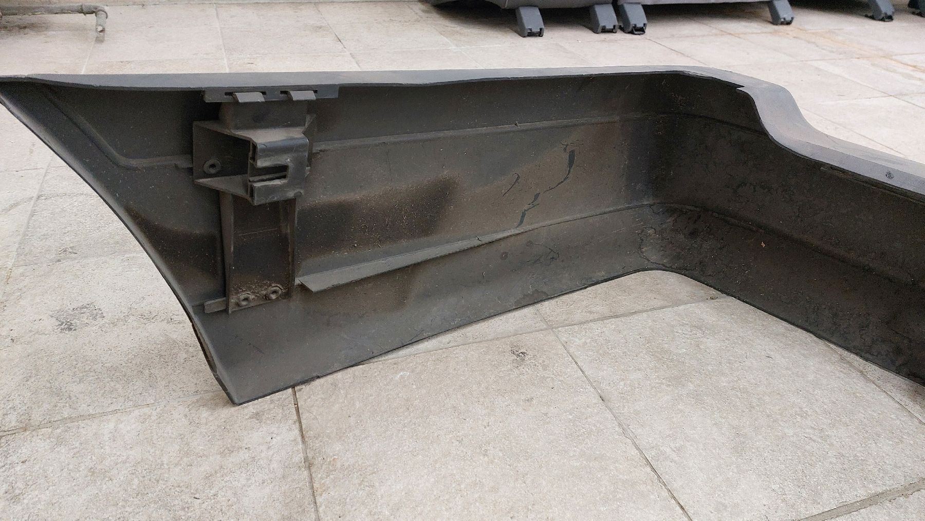 Volvo Tutti pezzi di ricambio auto: Volvo 850 T5 Stossstangenhaut hinten – Usato da Niederlenz venduto da SciroccoUrquattro 3