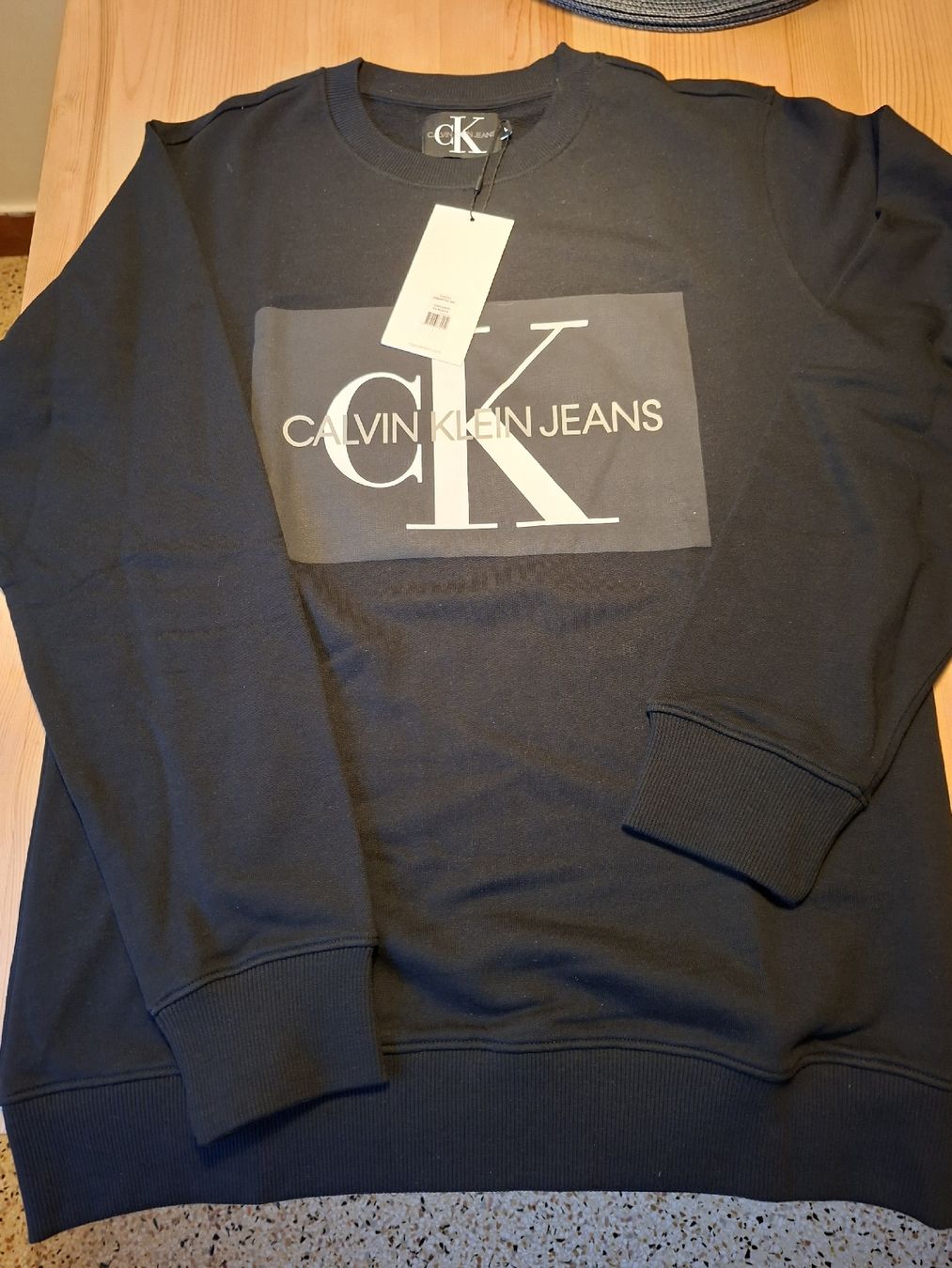 Calvin Klein Maglioni & Felpe: Pull Calvin Klein  – Nuovo e nell'imballaggio originale da Le Fuet venduto da Aldo73 1