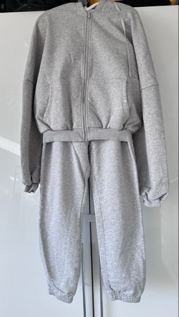 Grauer zweiteiliger Homewear/Trainer von POPFLEX, Gr. S/M