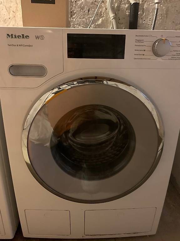 Waschmaschinen: Machines à laver et sécher le linge  – Gebraucht aus St-Blaise von Domidom02