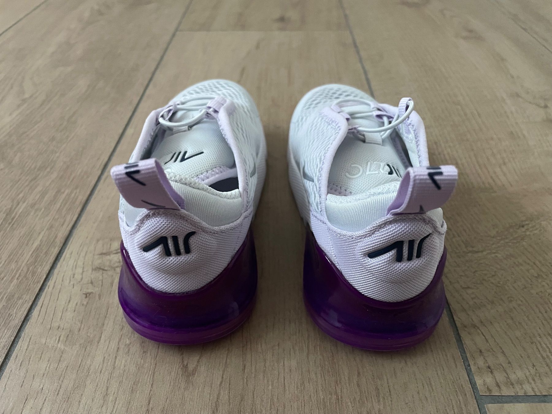 Nike Schuhe für Mädchen: Nike Air Max 270 Gr. 27 NEU – Neu und originalverpackt aus Waltenschwil von hansnine 3