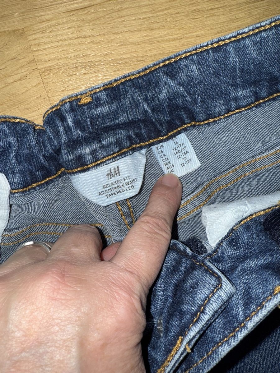 H&M Jeans: Jeans 158 relaxed fit – Gebraucht aus Zürich von Mothai 2