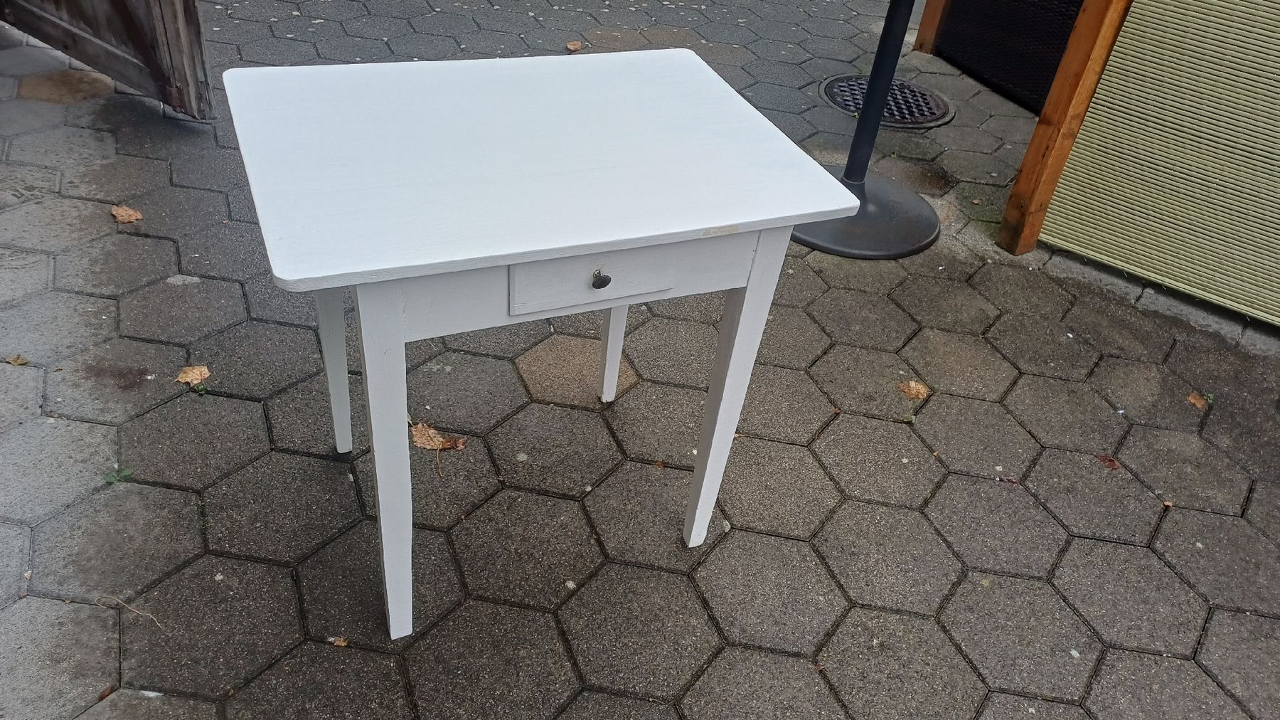 Tische: Biedermeier Tisch Tanne  – Gebraucht aus Flawil von Naphtali 6