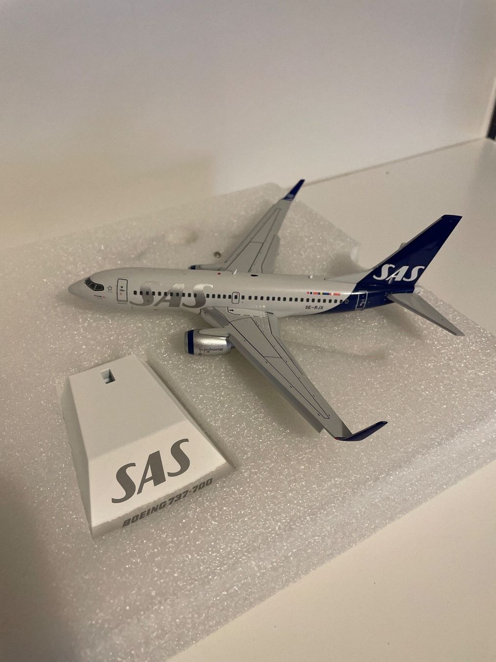 Boeing Kit di modellismo & Modellini statici: SAS B737-700 / Flaps Down / 1:200 / JC Wings – Usato da Bülach venduto da jon_z9x8 2