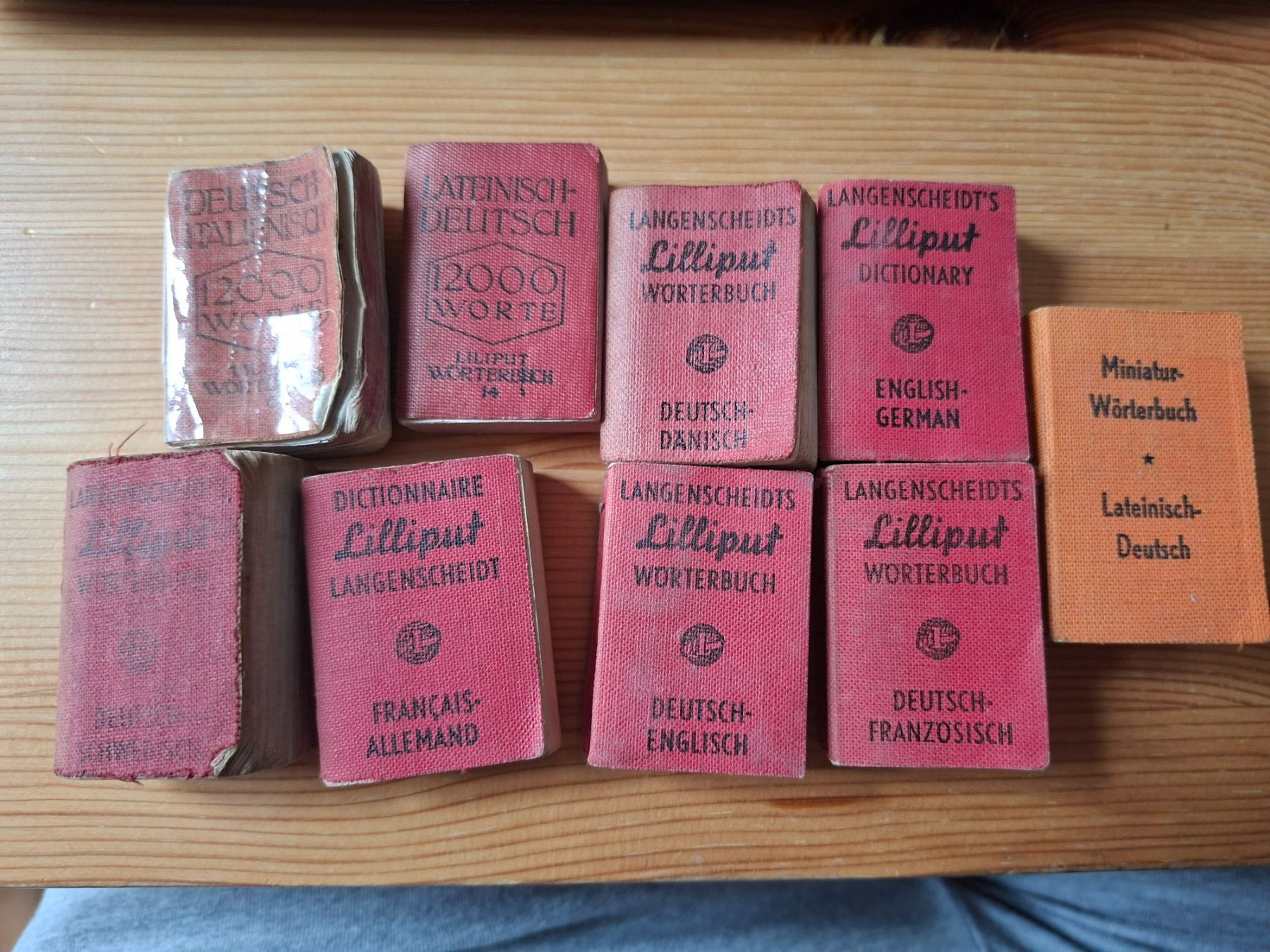 Libri: Vintage Miniatur Wörterbücher – Usato da Glarus venduto da Walther06