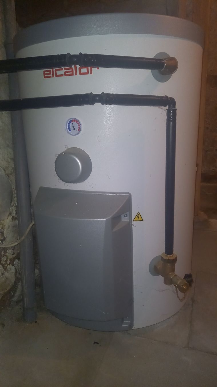 Installations sanitaires: Standboiler 150 Liter – D'occasion à Haslen AI par hagi05