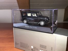 Mercedes-Benz G Klasse - 1/43 AutoArt Factory Box Mercedes