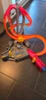Tolle Hot Wheels Bahn batteriebetrieben