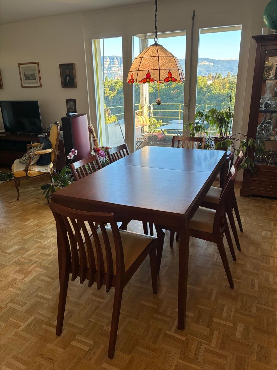 Set di tavolo e panche: Table à manger et 8 chaises – Usato da Genève venduto da jac_hw8k 2
