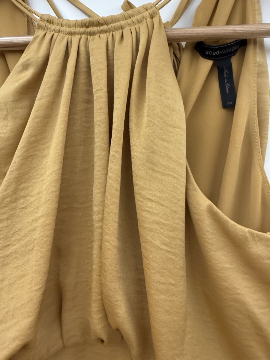 Top: BCBG Maxazria Top XS Gold – Nuovo (secondo la descrizione) da Zürich venduto da WomenMenKidsClothes 7